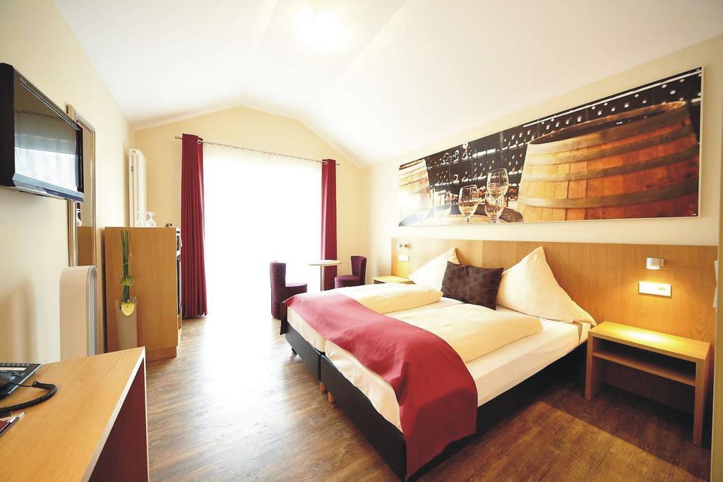 Christiana'S Wein & Art Hotel Bernkastel-Kues Habitación foto
