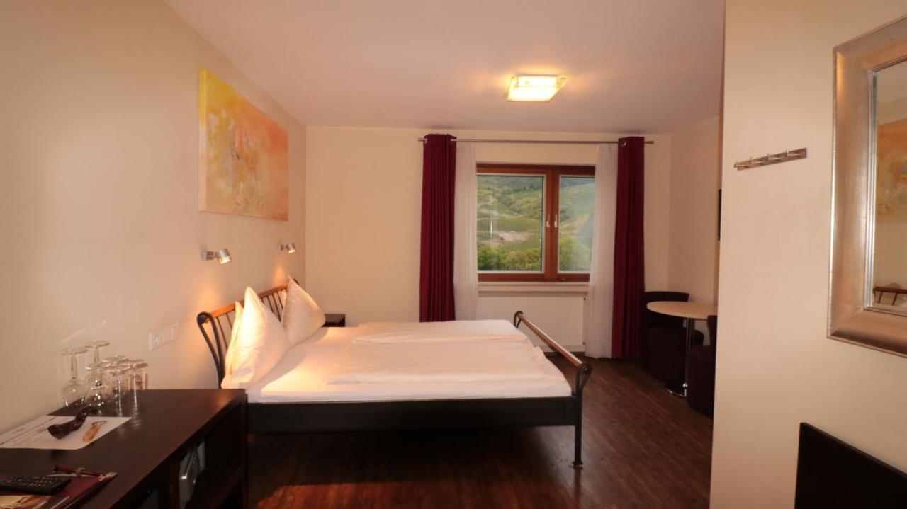 Christiana'S Wein & Art Hotel Bernkastel-Kues Exterior foto
